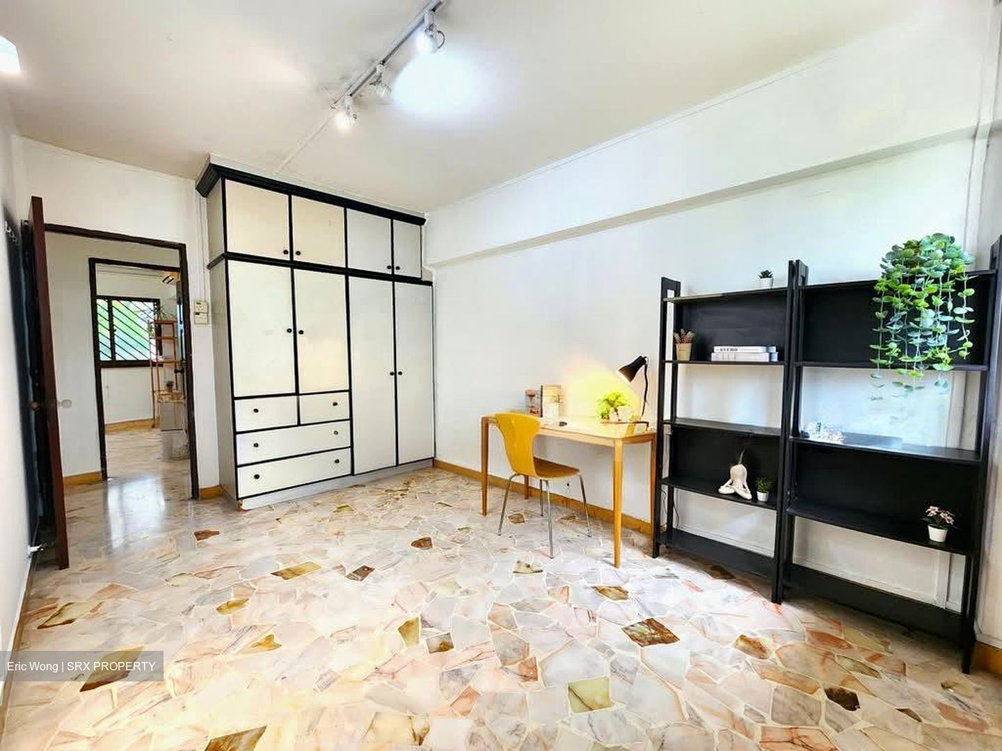 Blk 306 Hougang Avenue 5 (Hougang), HDB 5 Rooms #558403321
